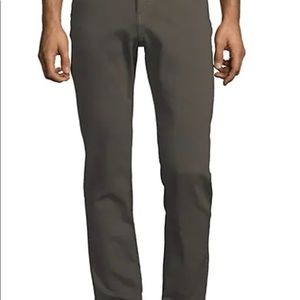 NWOT J brand Tyler Slim Fit Skinny Jeans